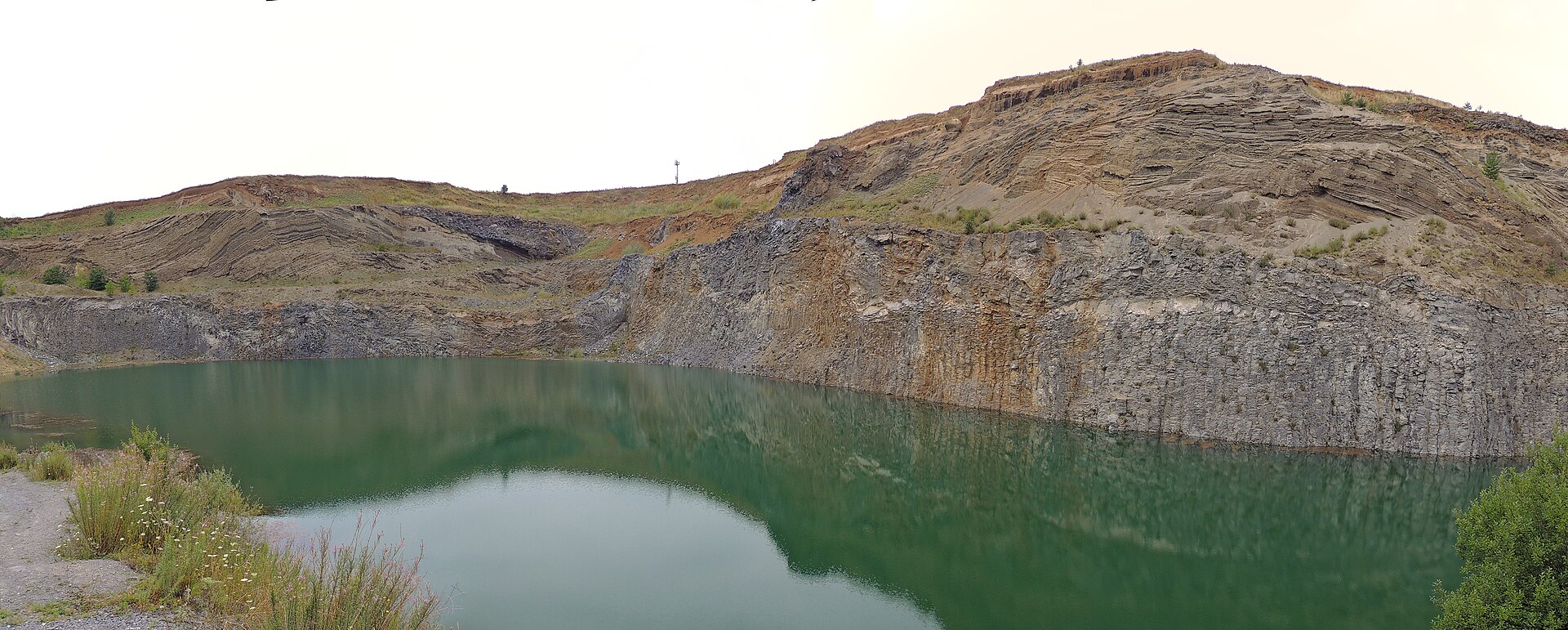 The Emerald Lake location